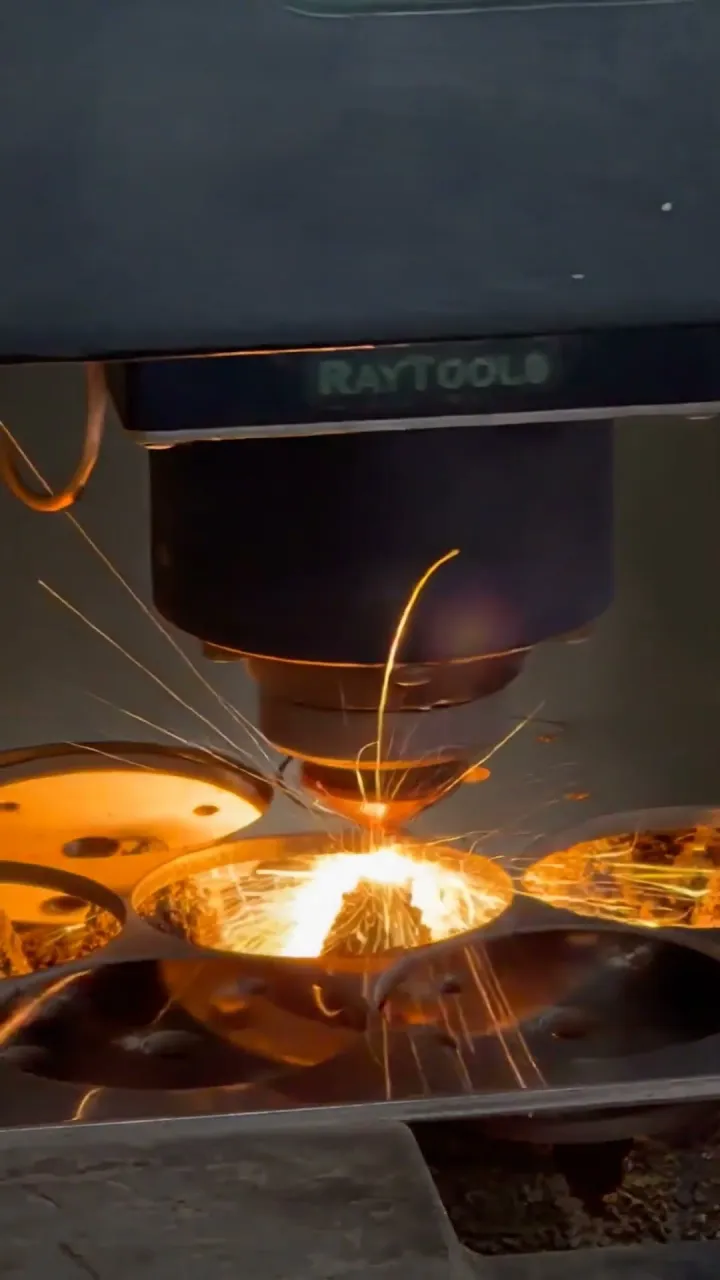 Poster frame from the video “Laser Machine — Social Media Story”